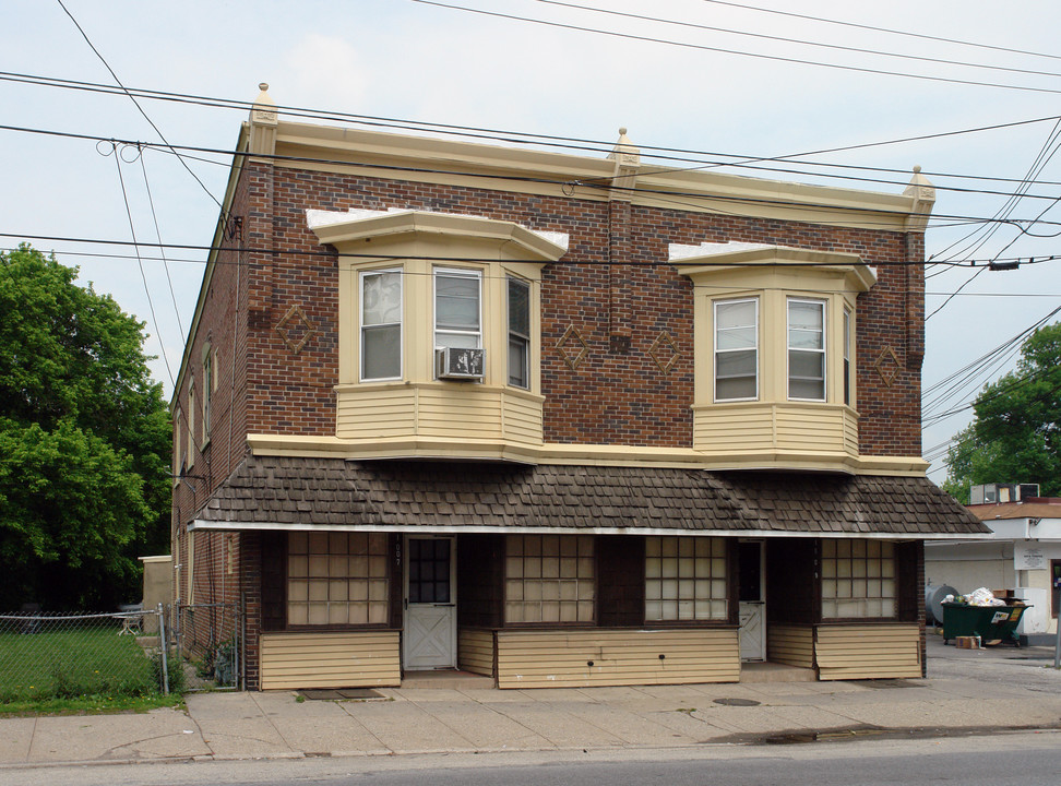 1007 - 1009 Markley St in Norristown, PA - Foto de edificio