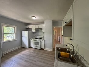 1429 Knox Ave N in Minneapolis, MN - Building Photo - Building Photo