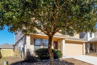 27218 Lasso Bend in San Antonio, TX - Building Photo - Building Photo