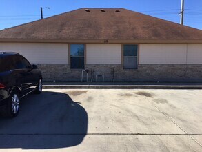 319 Rockport St in Mission, TX - Building Photo - Building Photo