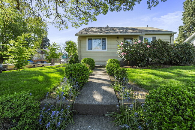 1806 N Watts St in Portland, OR - Building Photo - Building Photo