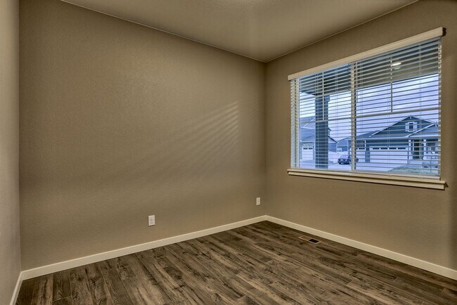 4516 Kingswood Dr in Windsor, CO - Building Photo - Building Photo