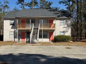 134 Pointe S Dr in Hinesville, GA - Building Photo