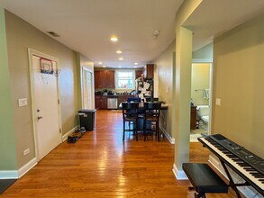 6100 N Talman Ave in Chicago, IL - Building Photo - Building Photo