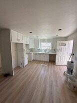 2206 Conquista Ave in Long Beach, CA - Building Photo