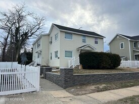 701 B 15th Ave in Belmar, NJ - Building Photo