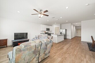 7315 8th St in Lubbock, TX - Building Photo - Building Photo