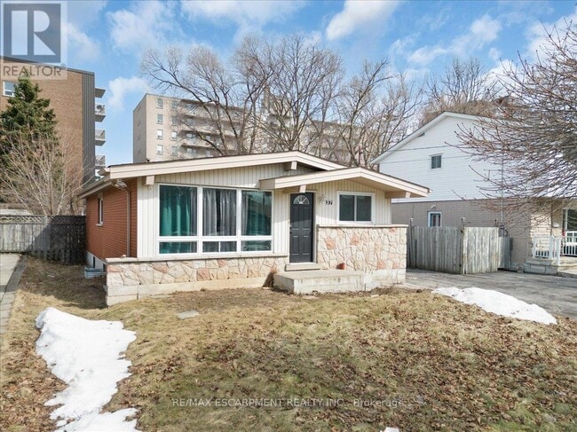 property at 37-37 Lilacside Dr