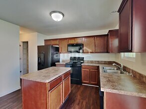 301 Groves Stone Dr in McLeansville, NC - Building Photo - Building Photo