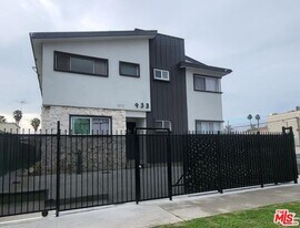 933 S Norton Ave in Los Angeles, CA - Building Photo