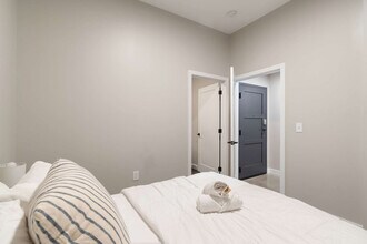 205 W 4th St in Cincinnati, OH - Building Photo - Building Photo