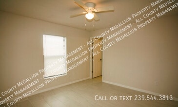 1313 SE 8th Pl in Cape Coral, FL - Foto de edificio - Building Photo