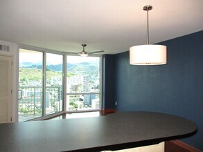 801 S King St in Honolulu, HI - Building Photo - Building Photo
