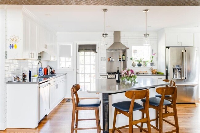 606 Glenwood Pl SE in Atlanta, GA - Building Photo - Building Photo
