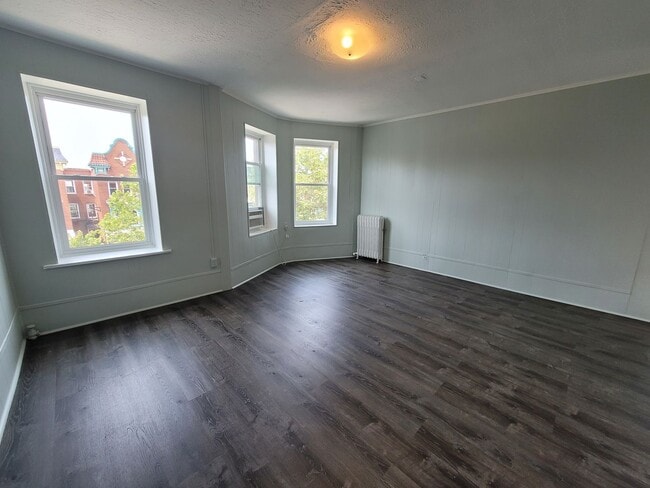 property at 2929 N Calvert St