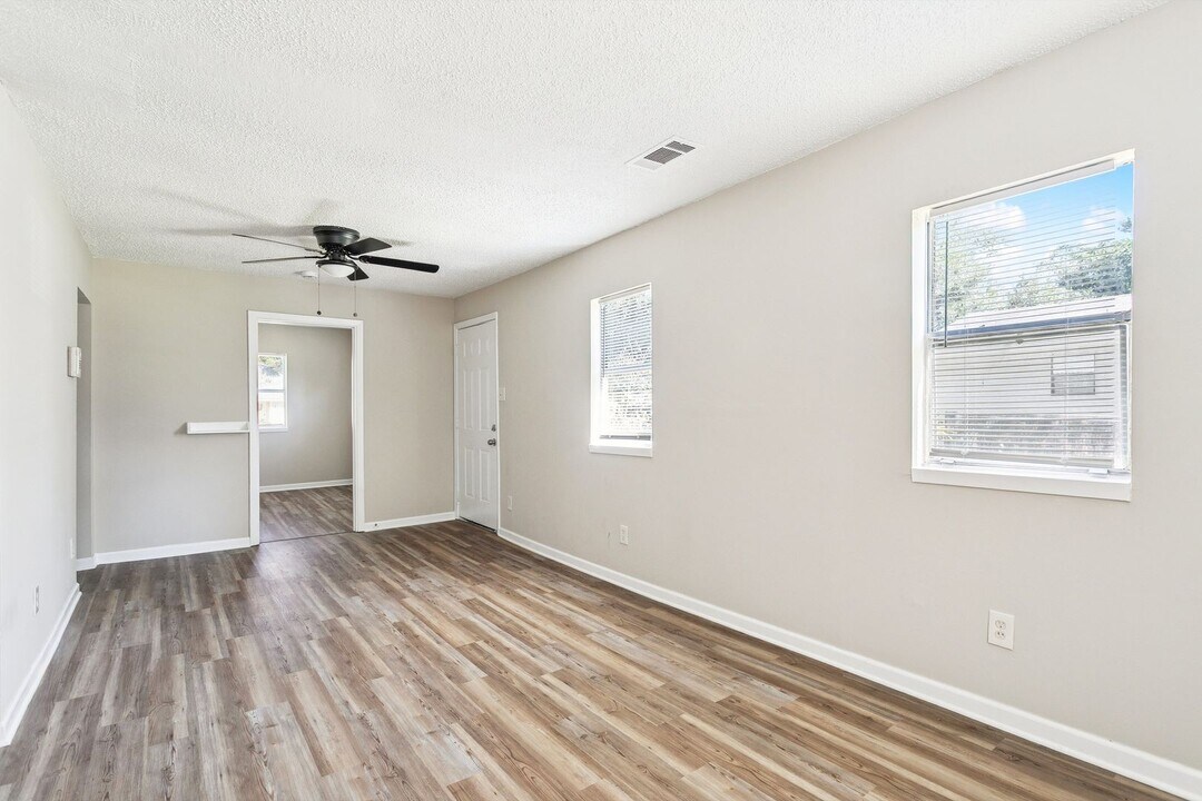 206 Sunset Dr in Slidell, LA - Building Photo