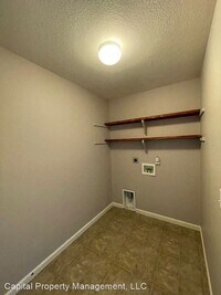 2902 Marguerite Dr photo'