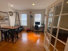 275 Newbury St, Unit 2 in Boston, MA - Building Photo