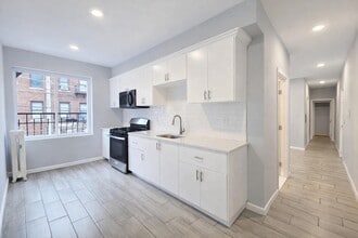 5114 Hudson Ave, Unit 7 in West New York, NJ - Building Photo - Building Photo