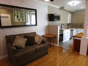 226 Irving St in Framingham, MA - Building Photo - Building Photo