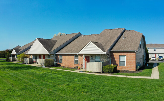 Creekside Village in Sunbury, OH - Building Photo - Building Photo