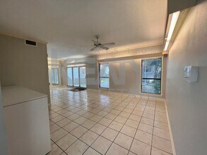 19 Courtyard Cir in Lafayette, LA - Foto de edificio - Building Photo