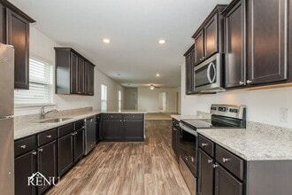 17013 Dusty Boots Ln in Elgin, TX - Building Photo - Building Photo