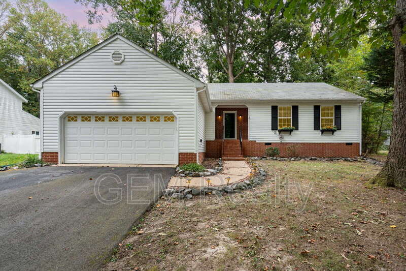 11609 Silverleaf Ln in Fredericksburg, VA - Building Photo