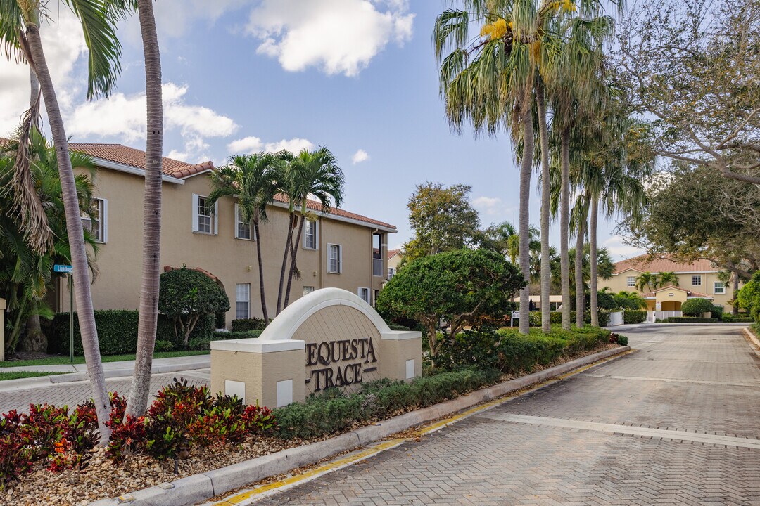 Tequesta Trace Condominium in Jupiter, FL - Building Photo