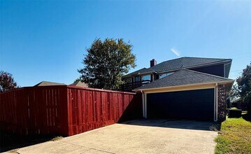 830 San Jacinto Dr in Grand Prairie, TX - Building Photo - Building Photo