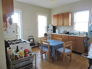 166 Putnam Ave in Cambridge, MA - Building Photo - Building Photo