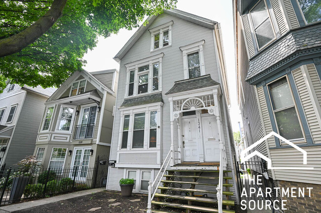 property at 1341 W Fletcher St