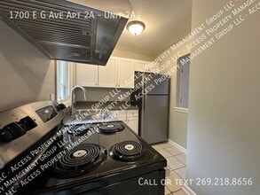 1700 E G Ave in Kalamazoo, MI - Building Photo - Building Photo