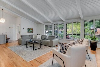 315 Sweet Bay Ave in New Smyrna Beach, FL - Building Photo - Building Photo