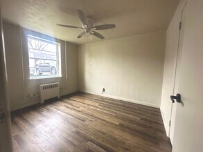 520 Wabash Ave, Unit 15 in Mattoon, IL - Building Photo - Building Photo