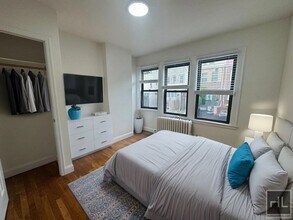 20-67-67 32nd St in Queens, NY - Building Photo - Building Photo