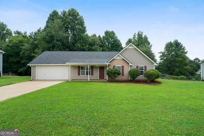 property at 761 Twin Oaks Ln