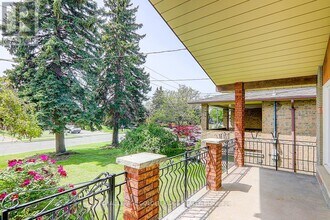 88 Oxford St in Richmond Hill, ON - Building Photo - Building Photo