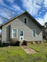 404 Church St in Brenham, TX - Building Photo - Building Photo