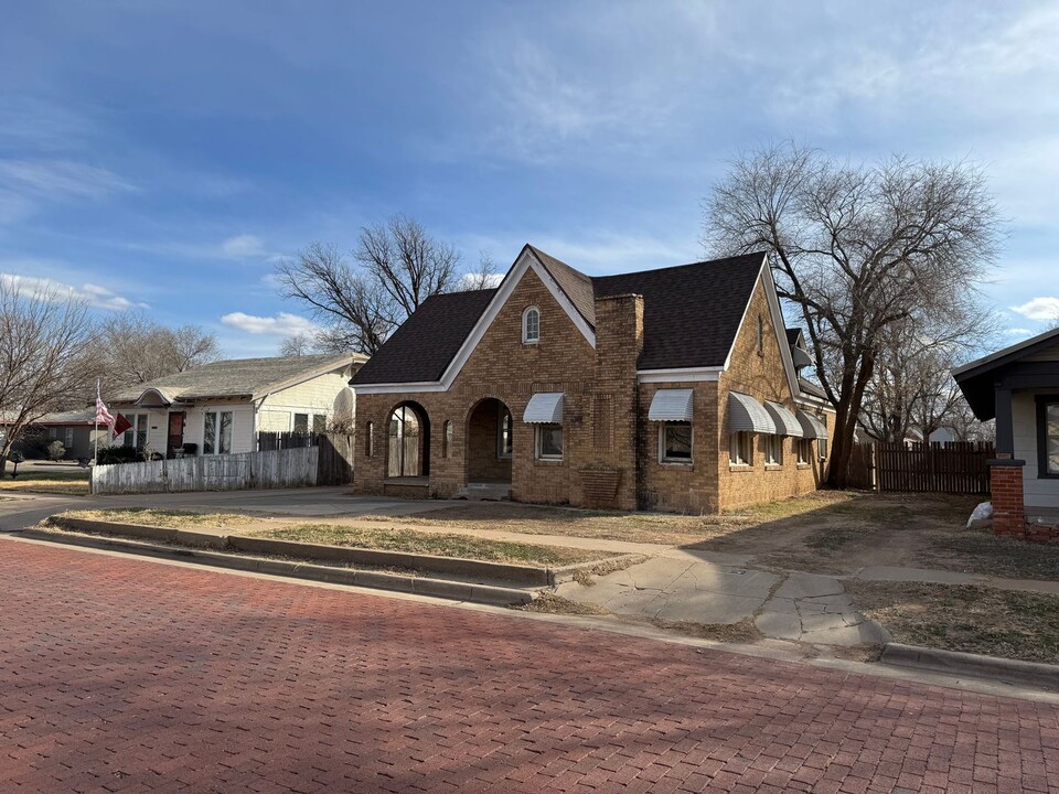 1903 16th St in Lubbock, TX - Foto de edificio