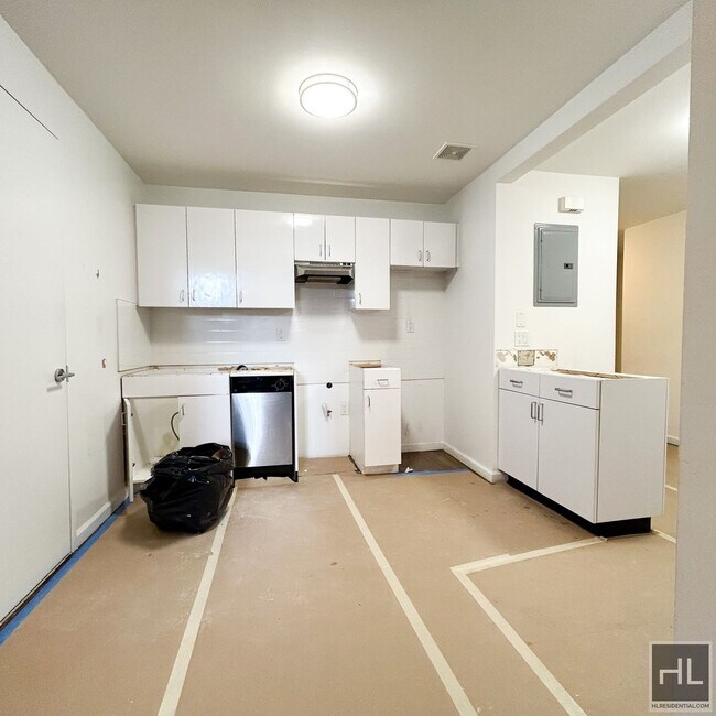 EAST 57 STREET in New York, NY - Building Photo - Building Photo