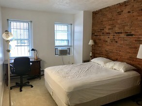 8 Follen St, Unit 1 in Boston, MA - Foto de edificio - Building Photo