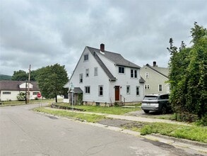 2009 Tracy St in Endicott, NY - Building Photo - Building Photo