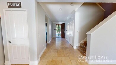 19320 Carranza Ln in Santa Clarita, CA - Building Photo - Building Photo