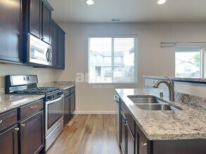 2741 Link Ave in Enumclaw, WA - Building Photo - Building Photo