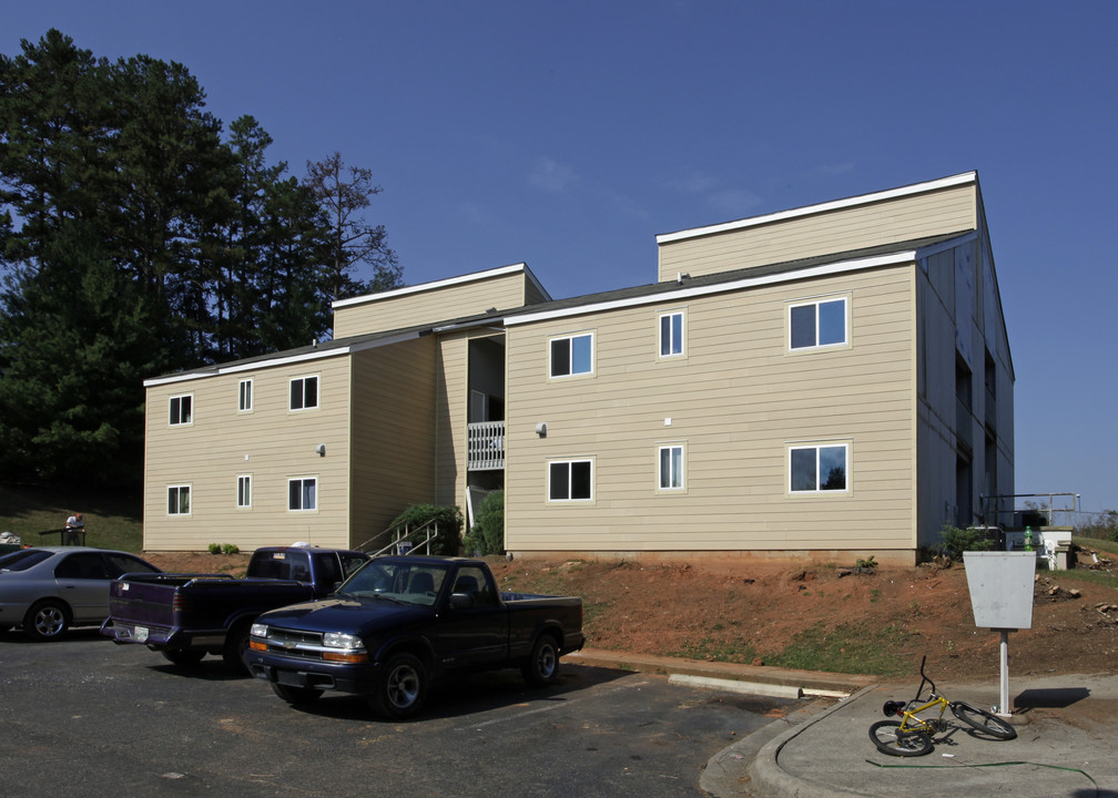 Homestead Apartments in Asheville, NC - Building Photo