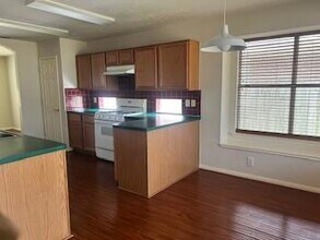 20406 Linden Tree Dr in Katy, TX - Building Photo - Building Photo