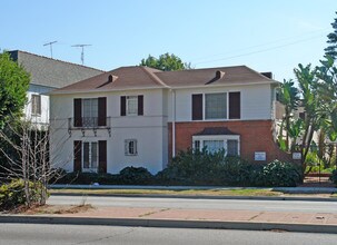 Shirley Court in Beverly Hills, CA - Building Photo - Building Photo
