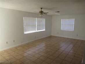 7461 Pebble Beach Rd in Ft. Myers, FL - Building Photo - Building Photo