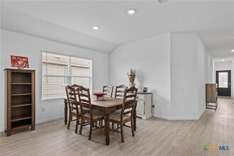 2920 Calandra Lark in Canyon Lake, TX - Foto de edificio - Building Photo